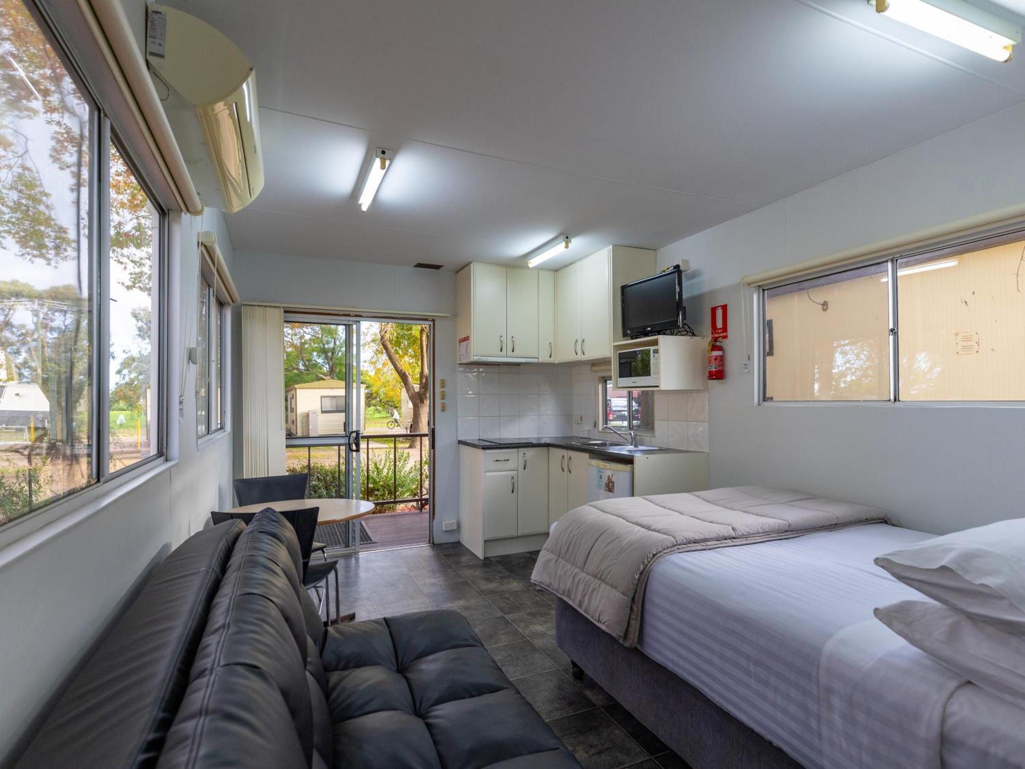 Nrma Bairnsdale Riverside Holiday Park Pokój zdjęcie